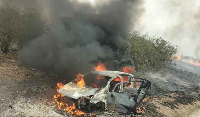 Adana-Mersin Yolunda Otomobil Alev Aldı: Anne ve Çocuklar Son Anda Kurtuldu