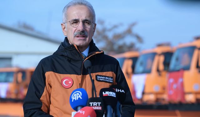 Bakan Uraloğlu: Zorunlu kış lastiği uygulama tarihini 15 Kasım'a çektik