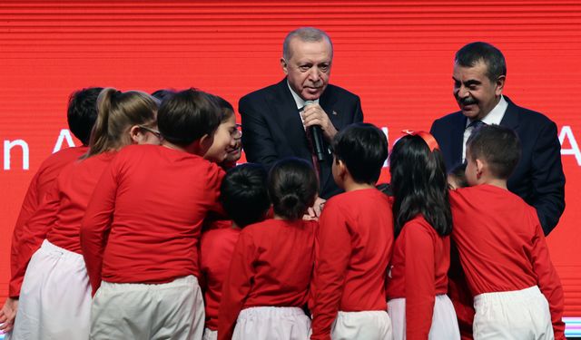 Cumhurbaşkanı Erdoğan: Evlatlarımız 20-25 kişilik sınıflarda eğitim görüyor