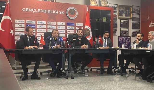 Gençlerbirliği Başkanı Mehmet Kaya: Emre Mor ve Cenk Tosun ile görüşmeler sürüyor