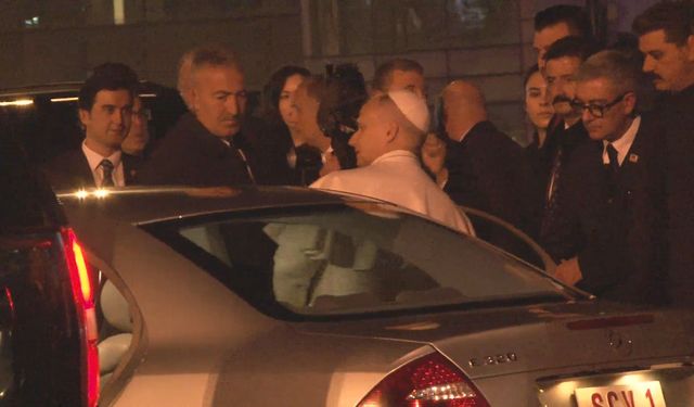 İstanbul - Papa 14. Leo'yu taşıyan uçak İstanbul'a indi