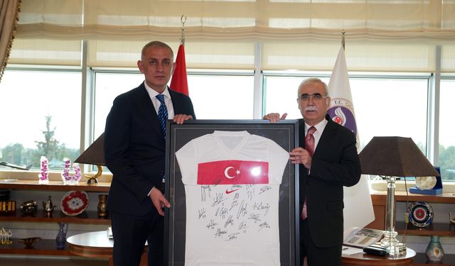 TFF Başkanı Hacıosmanoğlu'ndan Anayasa Mahkemesi Başkanı Özkaya'ya ziyaret