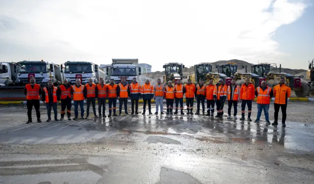 Büyükşehir olumsuz hava koşullarına karşı 7/24 göreve hazır