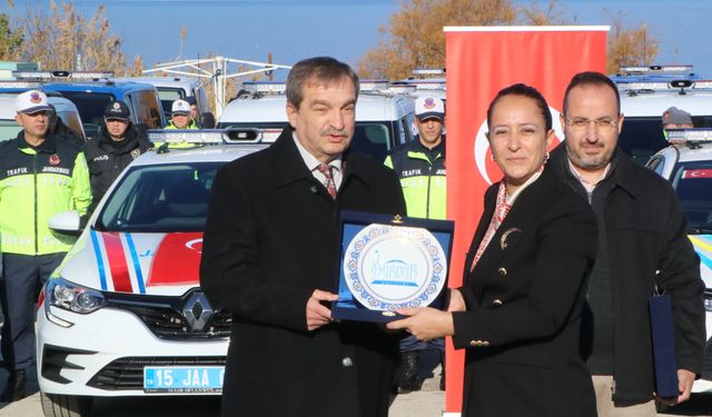 Burdur'da jandarma ve emniyet teşkilatına 56 yeni araç