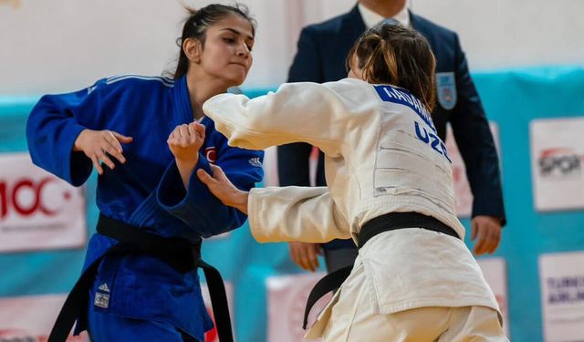 Burdurlu sporcular çeyrek finalde elendi