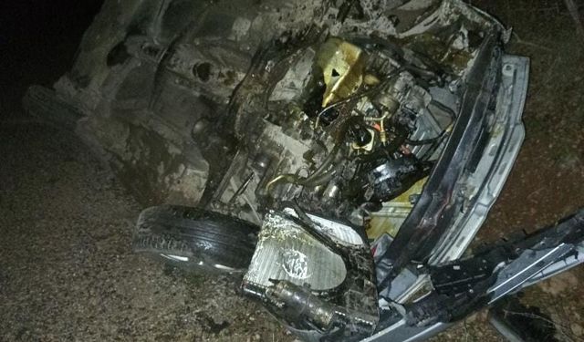 Feke'de otomobil takla attı: 2 yaralı