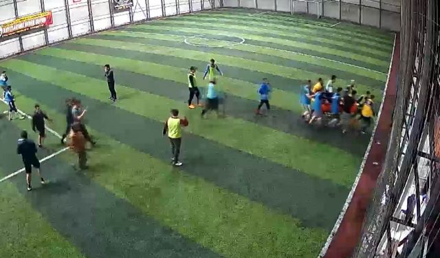 Halı sahada kalp krizi geçirip öldü