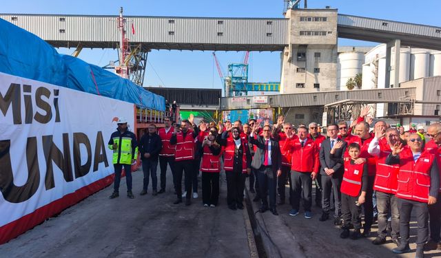 Mersin'den Gazze'ye 19'uncu 'İyilik Gemisi' yola çıktı