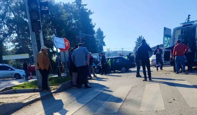 Osmaniye'nin Toprakkale ilçesinde trafik kazası: 6 yaralı