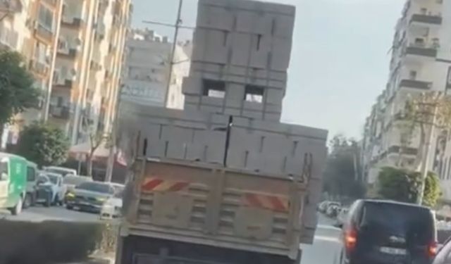 Trafiği tehlikeye düşüren sürücüye para cezası kesildi, ehliyetine el konuldu