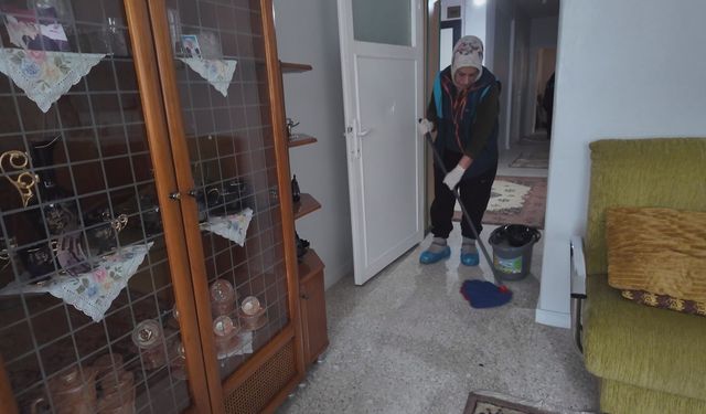 Akdeniz'de kimsesiz, engelli ve yaşlılara şefkat eli