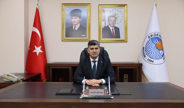 Akdeniz'de yol çalışmaları sürüyor