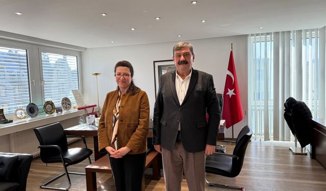 Başkan Yıldız, Almanya'da temaslarda bulundu