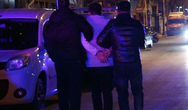 Burdur'da bıçaklı kavga: 2 yaralı