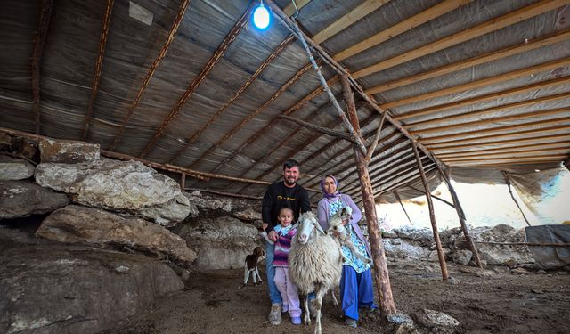 Güneş paneli desteği konargöçer Yörüklerin hayatını kolaylaştırıyor