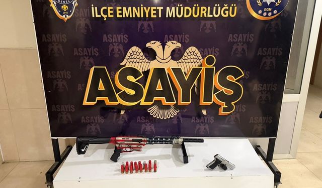 Hatay'da bir evde ruhsatsız silah ele geçirildi