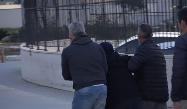 Karne almaya giderken kaza yapan lise öğrencilerinden biri öldü, diğeri ise yaralandı (2)