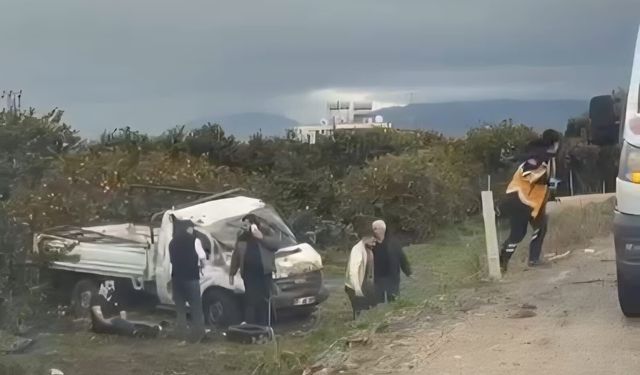 Kontrolden çıkan kamyonet şarampole düştü: 3 yaralı