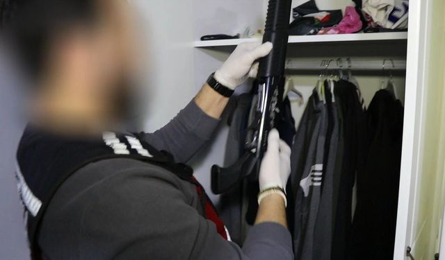 Mersin merkezli 9 ilde DEAŞ operasyonu: 9 tutuklama