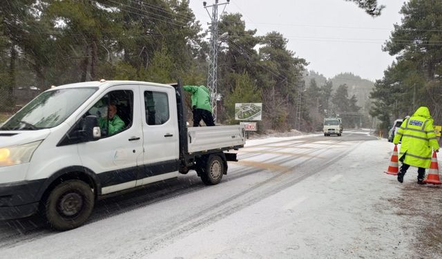 Mersin'de kar yağışına karşı önlem