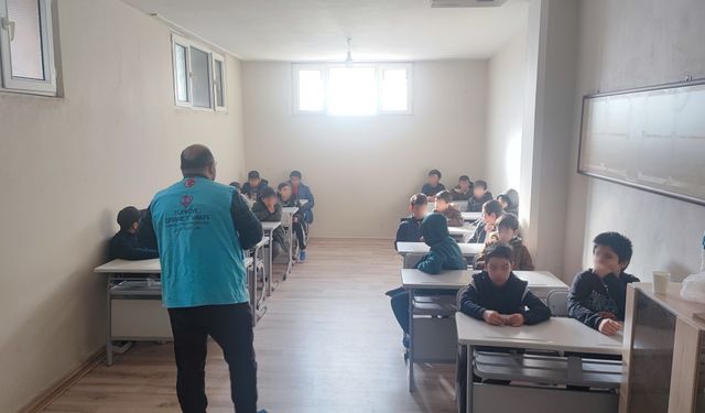 Osmaniye'de gençler için 3 günlük cami kampı