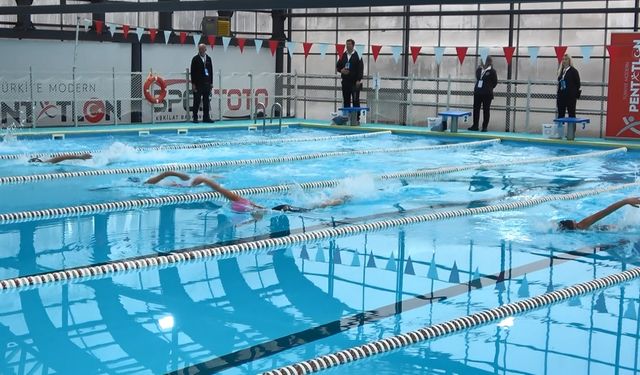 Serhat Aydın: Türkiye'deki ilk açılır kapanabilir havuzu federasyonumuza kazandırdık