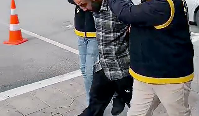 Tavanda delik açıp girdikleri depodan 148 bisiklet çalan kardeşler, birbirini suçladı