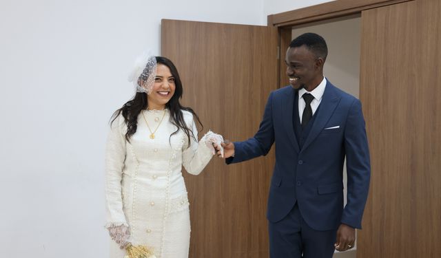 Toroslar'da 2025'te bin 593 çift dünya evine girdi