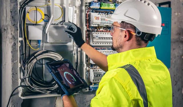 Kapıyı Kilitledin Ama Prizleri Unuttun - Elektrikçilerin En Çok Korktuğu Ev Hatası