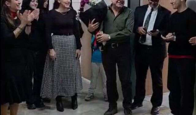 41 yıllık öğretmen alkışlarla emekli oldu