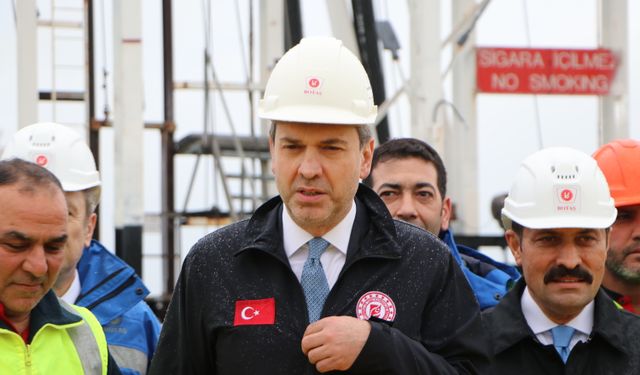 Bakan Bayraktar: Önümüzdeki 2 yılda 200 milyon metreküplük gazı gemilerle alır hale geleceğiz