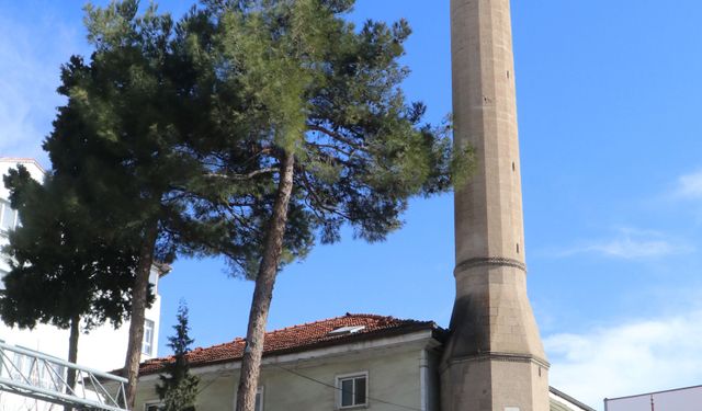 Burdur'daki 2 camiye onarım