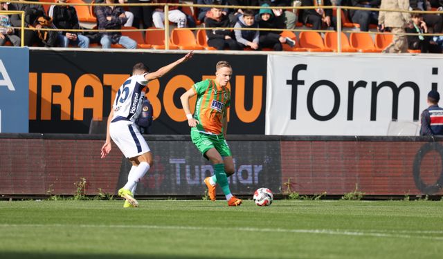 Corendon Alanyaspor - RAMS Başakşehir FK: 1-2
