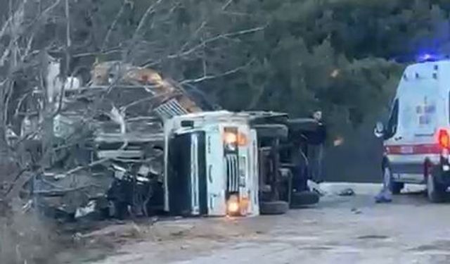 Mersin'e yakın Eğirdir'de iki araç çarpıştı: 5 yaralı