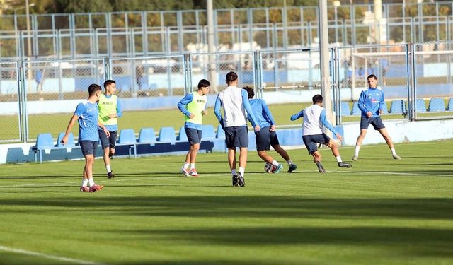 FIFA'nın 45 puan sildiği Adana Demirspor'da yeni başkan Ertan Zeybek, kurtuluş mücadelesine başladı