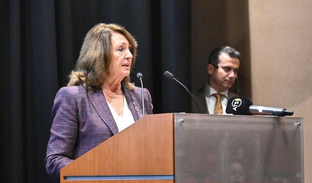 Jale İnan 2025 Antalya Yılın Kadını Ödülü, Prof. Dr. Sarvan'ın