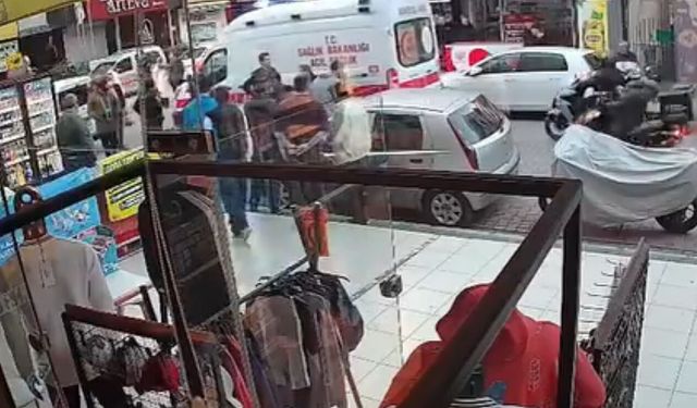 Mersin'de 2 grup arasında bıçaklı kavga kamerada