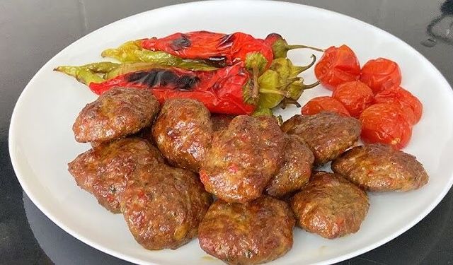 Dışı Çıtır – İçi Sulu Köftenin Sırrı Ortaya Çıktı: Evde Deneyen Bir Daha Vazgeçemiyor