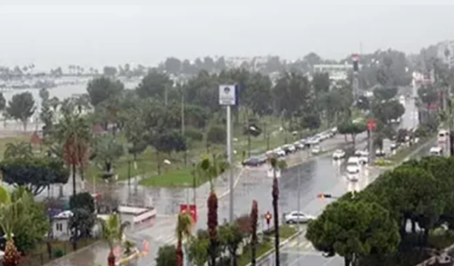 Mersin’de Soğuk ve Yağışlı Hava Etkili Oluyor