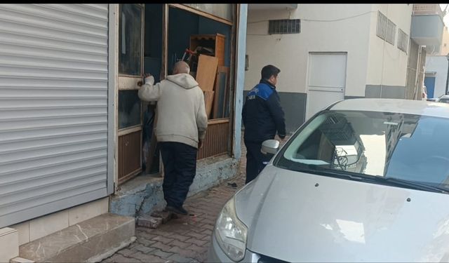 Yangın Sonrası Yalnız Kalmadı: Akdeniz Belediyesi Mağdur Vatandaşı Otele Yerleştirdi