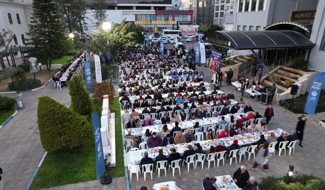 Başkan V. Şener Mesai Arkadaşlarıyla Aynı Sofrada Buluştu