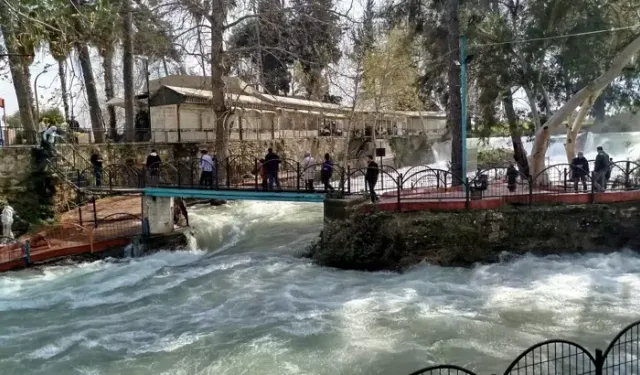 Tarsus Şelalesi yeniden coştu