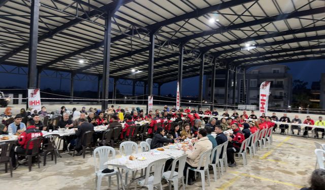 Arama kurtarma gönülleri iftarda bir araya geldi