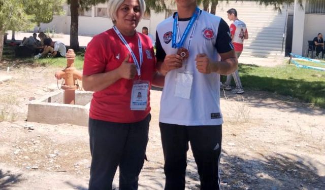 Burdurlu sporcudan Dünya Kupası'nda madalya mücadelesi