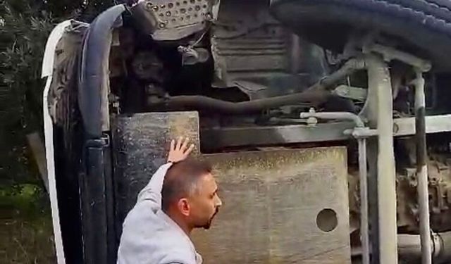 Devrilen kamyonun sürücüsü yaralandı