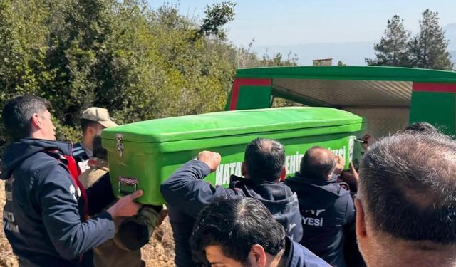 Harfiyat kamyonu uçuruma yuvarlandı, sürücü öldü