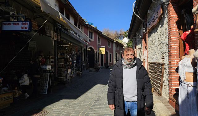 'Müstehcen heykelcik' şikayeti ile tarihi semtte 2 yıldır uygulanmayan karar hayata geçti