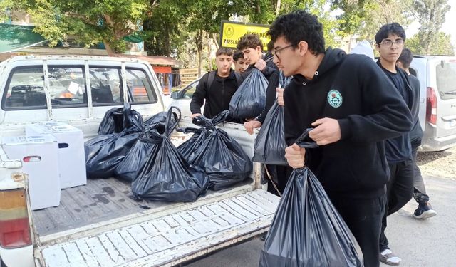 Öğrencilerden ramazanda yardımlaşma örneği