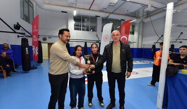 Osmaniye'de floor curling heyecanı