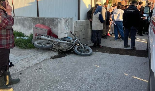 Otomobille çarpışan motosikletin sürücüsü yaralandı